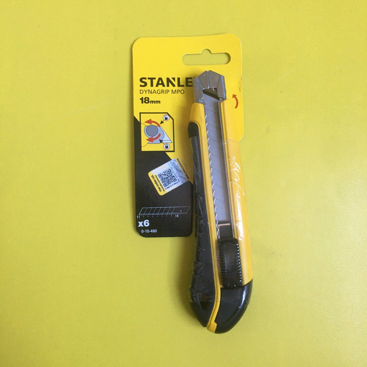 Dynagrip μαχαίρι με σπαστή λάμα 18mm & θήκη ανταλλακτικών Stanley - 2