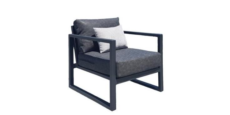 delta — armchair