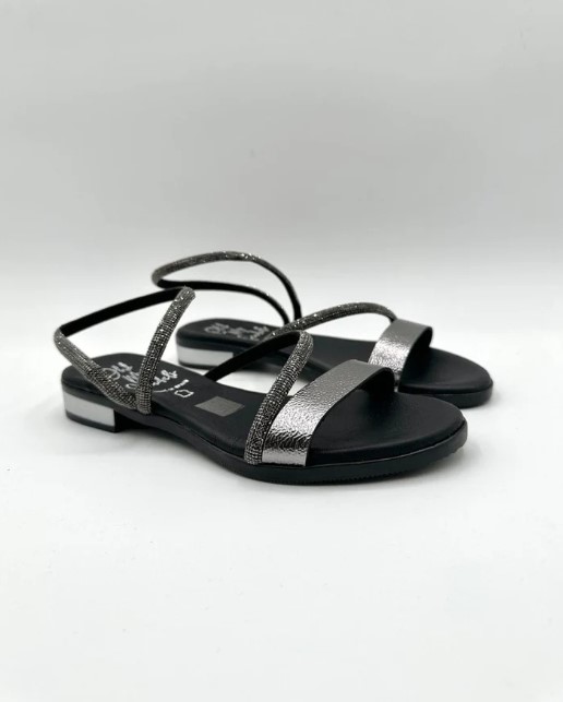 OH MY SANDALS LEATHER SANDALS