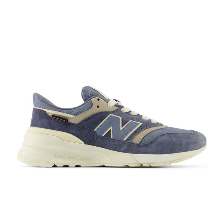 NEW BALANCE SNEAKERS U997