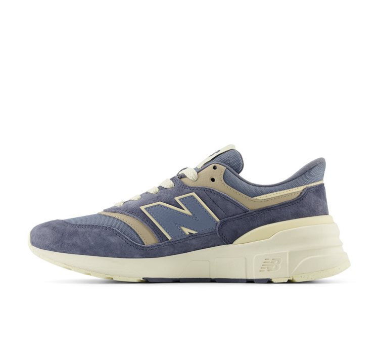 NEW BALANCE SNEAKERS U997