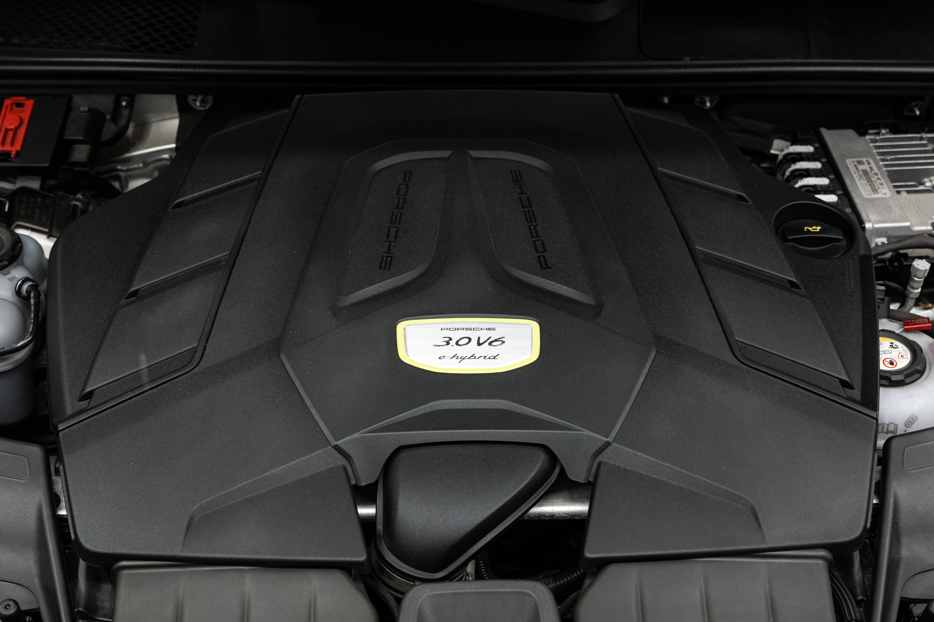 Porsche Cayenne hybrid(Petrol-Electric) Plug-in Hybrid '18  ΕΤΟΙΜΟΠΑΡΑΔΟΤΟ-68