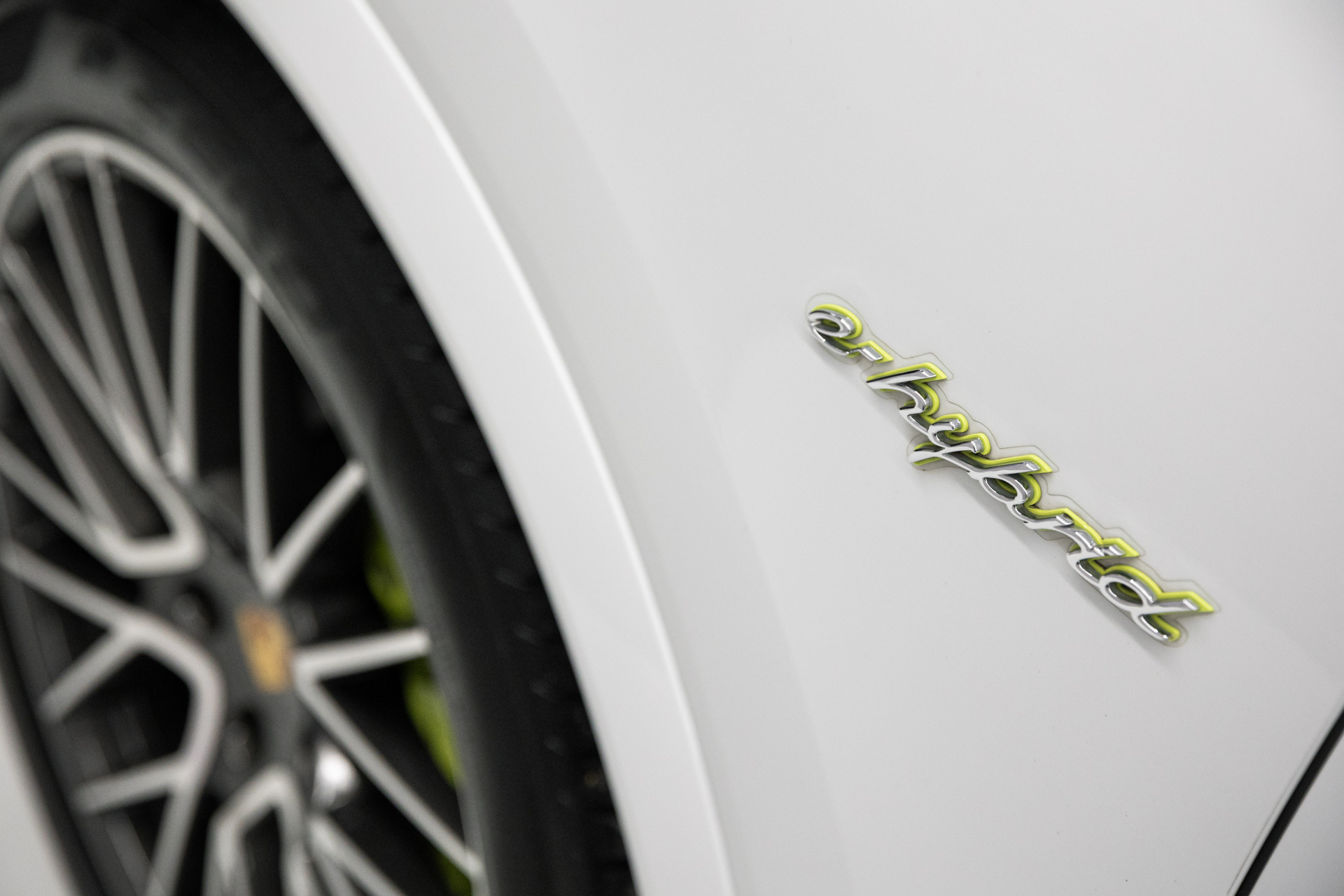 Porsche Cayenne hybrid(Petrol-Electric) Plug-in Hybrid '18  ΕΤΟΙΜΟΠΑΡΑΔΟΤΟ-13