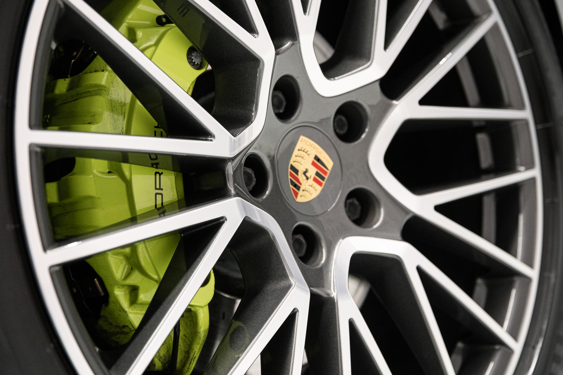 Porsche Cayenne hybrid(Petrol-Electric) Plug-in Hybrid '18  ΕΤΟΙΜΟΠΑΡΑΔΟΤΟ-14