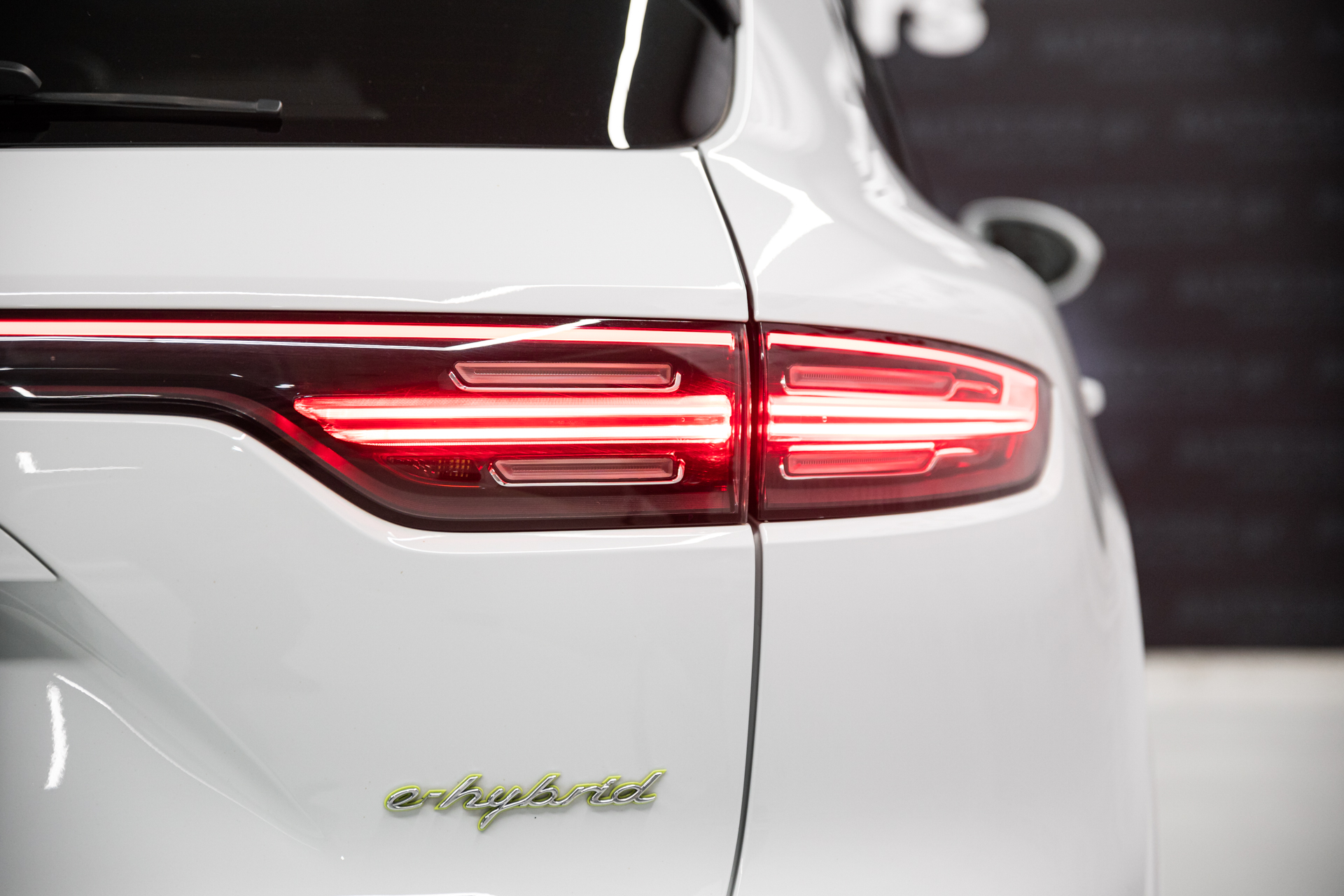 Porsche Cayenne hybrid(Petrol-Electric) Plug-in Hybrid '18  ΕΤΟΙΜΟΠΑΡΑΔΟΤΟ