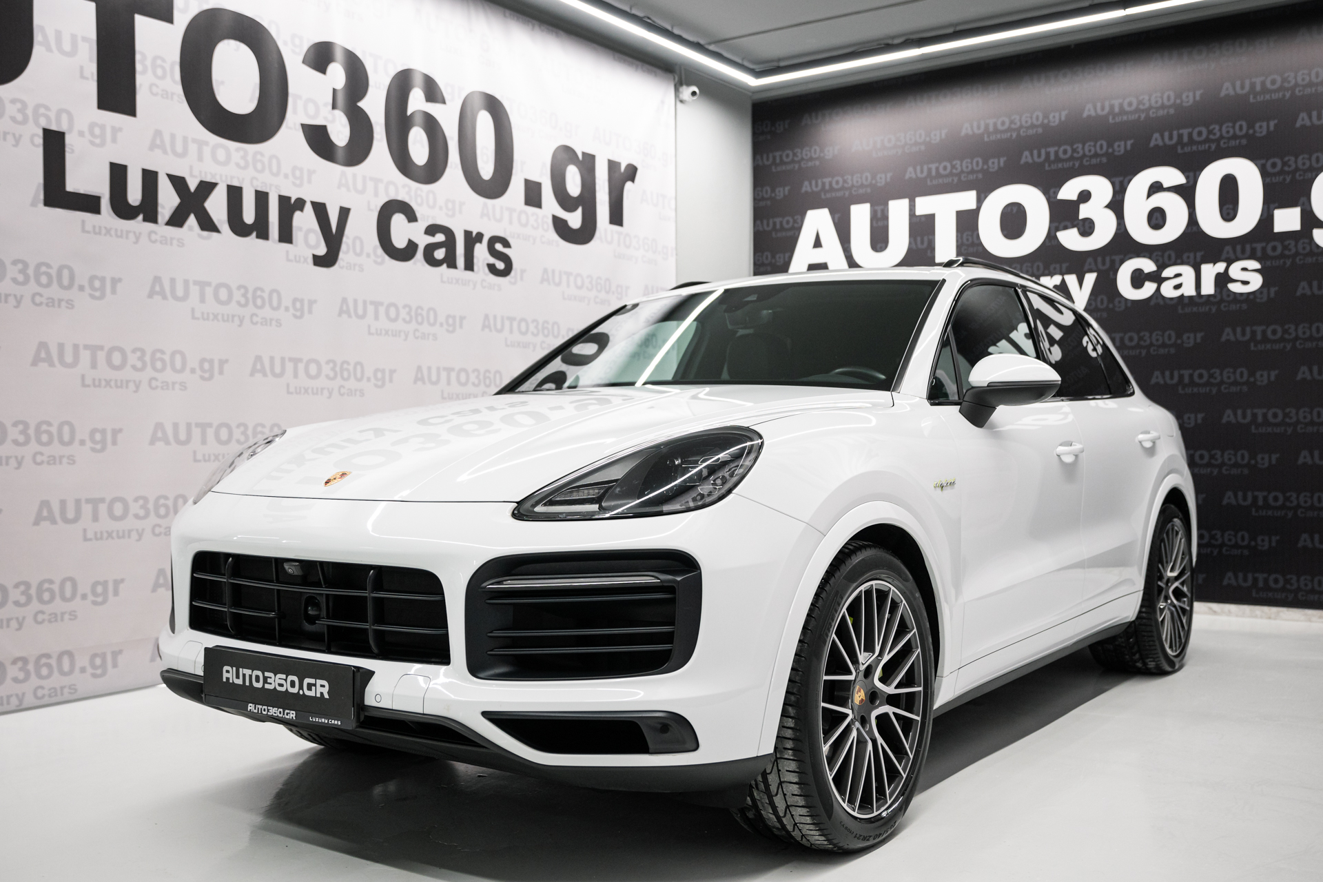 Porsche Cayenne hybrid(Petrol-Electric) Plug-in Hybrid '18  ΕΤΟΙΜΟΠΑΡΑΔΟΤΟ