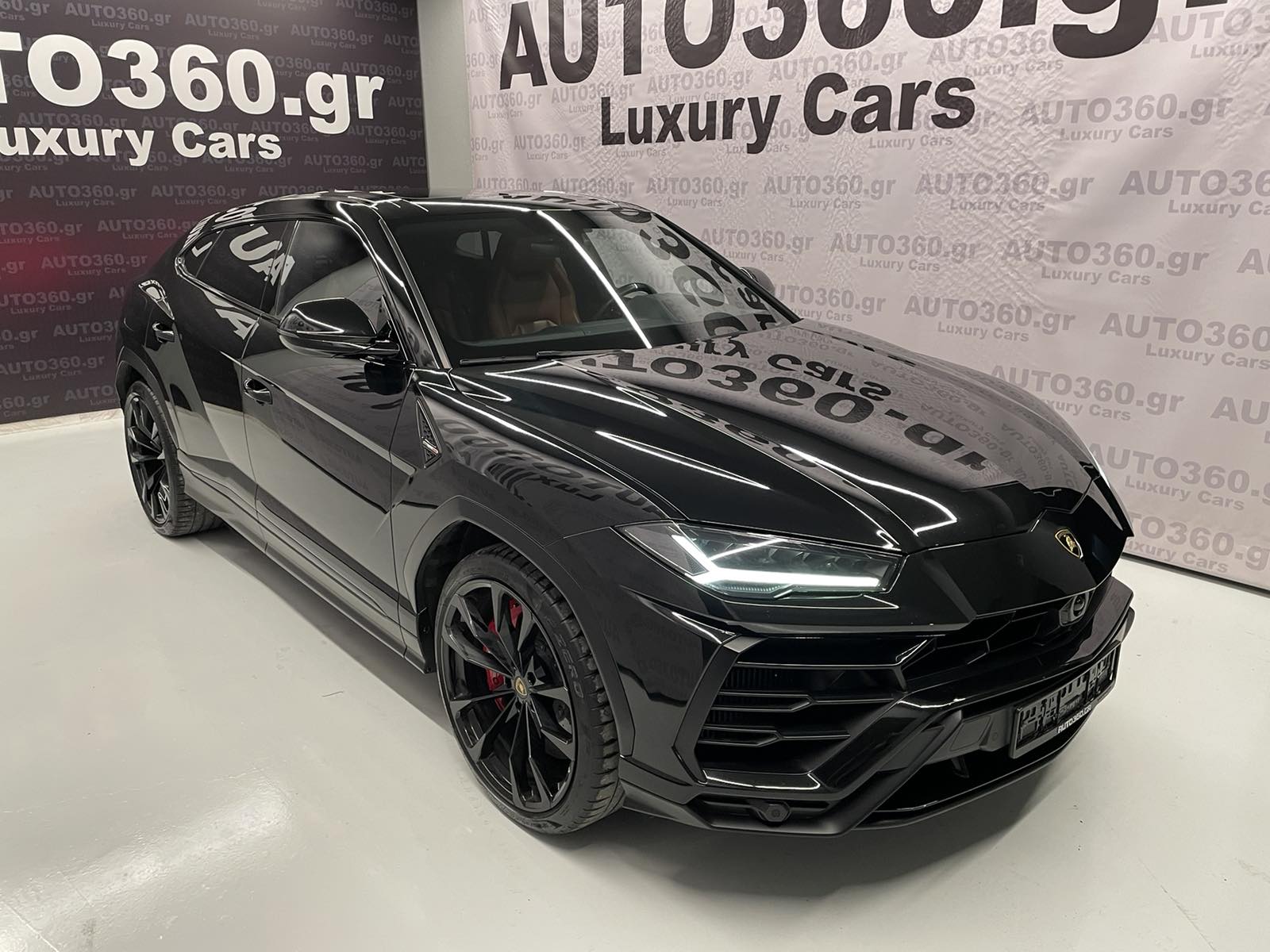 Lamborghini Urus 2020 Novitec Carbon Pack Panorama 650hp ΕΤΟΙΜΟΠΑΡΑΔΟΤΟ-12 Άτοκες Δόσεις