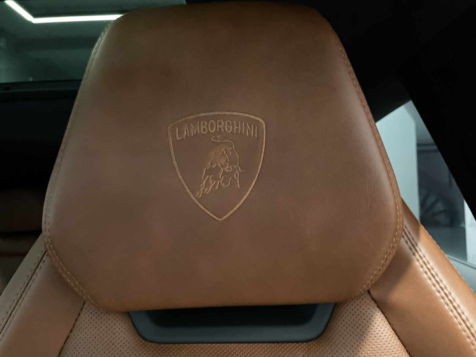 Lamborghini Urus 2020 Novitec Carbon Pack Panorama 650hp ΕΤΟΙΜΟΠΑΡΑΔΟΤΟ-24