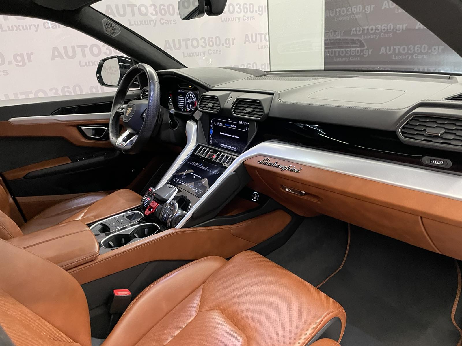 Lamborghini Urus 2020 Novitec Carbon Pack Panorama 650hp ΕΤΟΙΜΟΠΑΡΑΔΟΤΟ-35