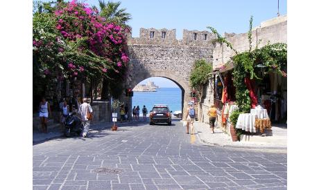 Ο απόλυτος οδηγός για οδήγηση στη Ρόδο 