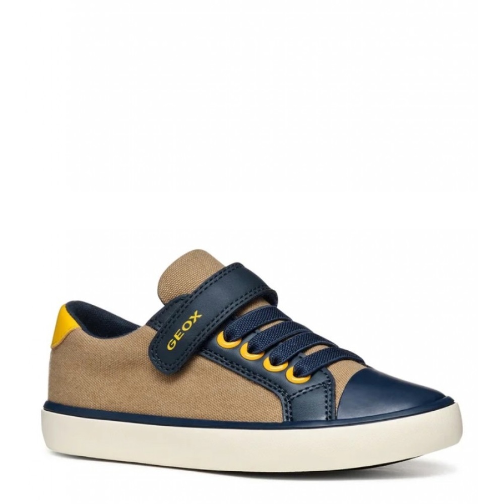 Casual sneaker για αγόρι σε camel χρώμα Geox  J455CΒ 01054 C5FF4  Collection SS2025