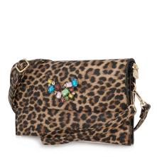 Τσάντα envelope σε λεοπάρ χρώμα Lara Conte Madrid  U670031395Β5 Collection SS2025 2