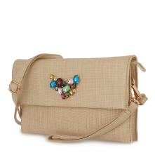 Τσάντα envelope σε μπέζ  χρώμα Lara Conte Madrid  U670031399J0  Collection SS2025 2