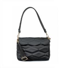 Γυναικεία Τσάντα Ώμου σε μαύρο χρώμα FRNC  4974 ΒLΚ Collection SS2025 2