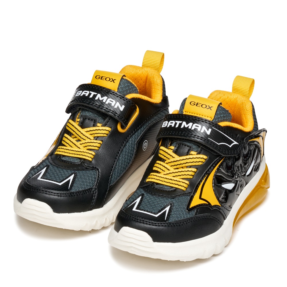 Sneaker για αγόρι με φωτάκια Batman Geox  J56LΒC 0ΒC14 C0054
