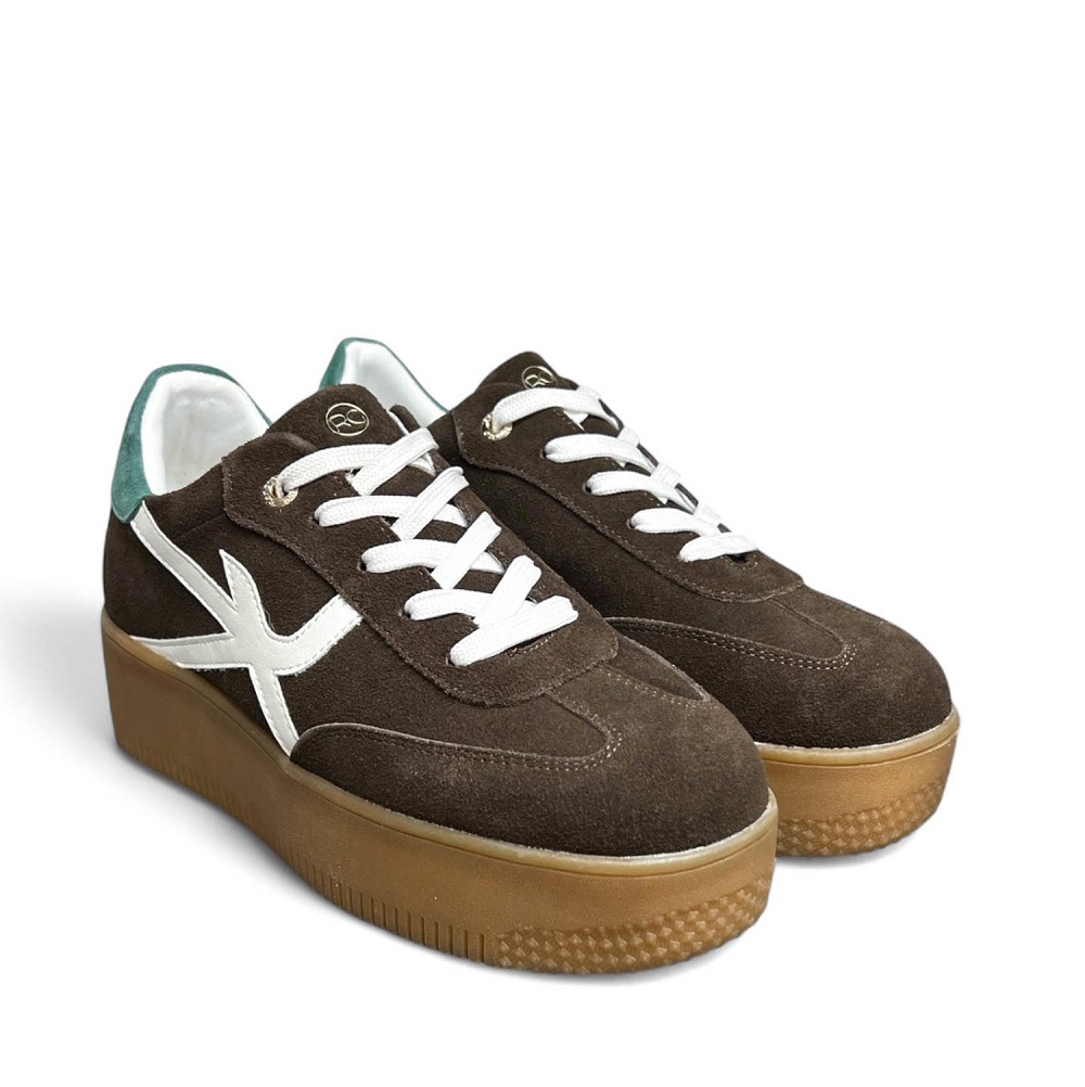 Γυναικείο δερμάτινο sneaker σε καφέ σουέτ χρώμα Renato Garini V119R93432Ν4 Collection FW 2025