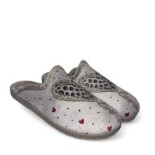 Γυναικεία παντόφλα βελουτέ σε μπέζ χρώμα Adams Shoes 1-624-25587-29 2