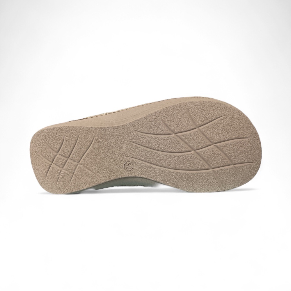 Γυναικεία χειμερινή παντόφλα σε μπέζ χρώμα Adams Shoes  1-754-25512-25