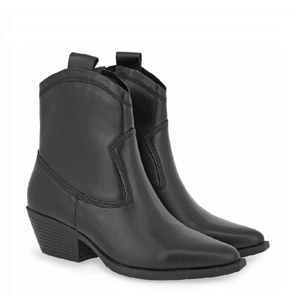 Γυναικείο μποτάκι σε μαύρο δέρμα Carla Cortez V316W2613002 Collection FW 2025