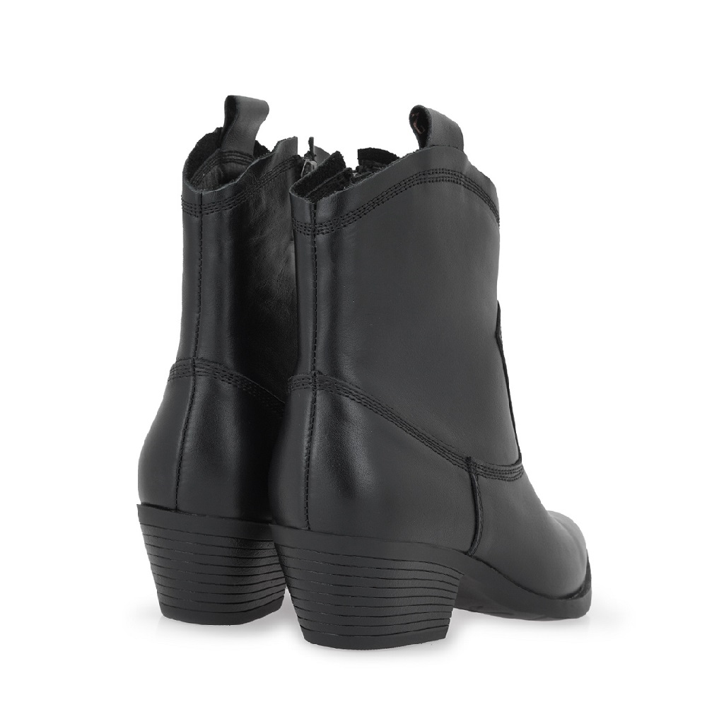 Γυναικείο μποτάκι σε μαύρο δέρμα Carla Cortez V316W2613002 Collection FW 2025