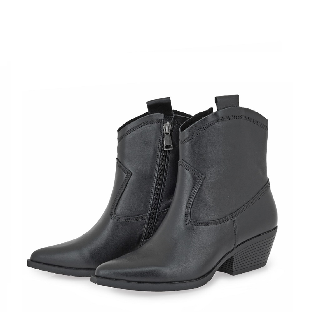 Γυναικείο μποτάκι σε μαύρο δέρμα Carla Cortez V316W2613002 Collection FW 2025