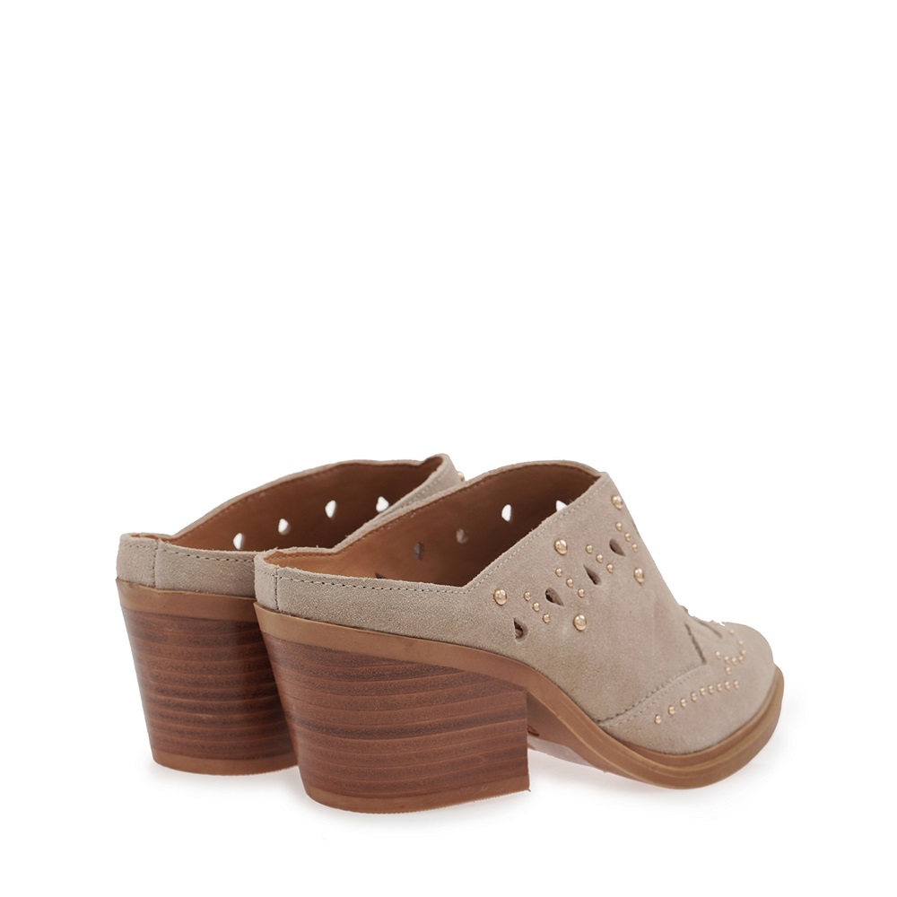 Γυναικείο δερμάτινο Mule Carla Cortez  W416W9033585 Collection SS 2026