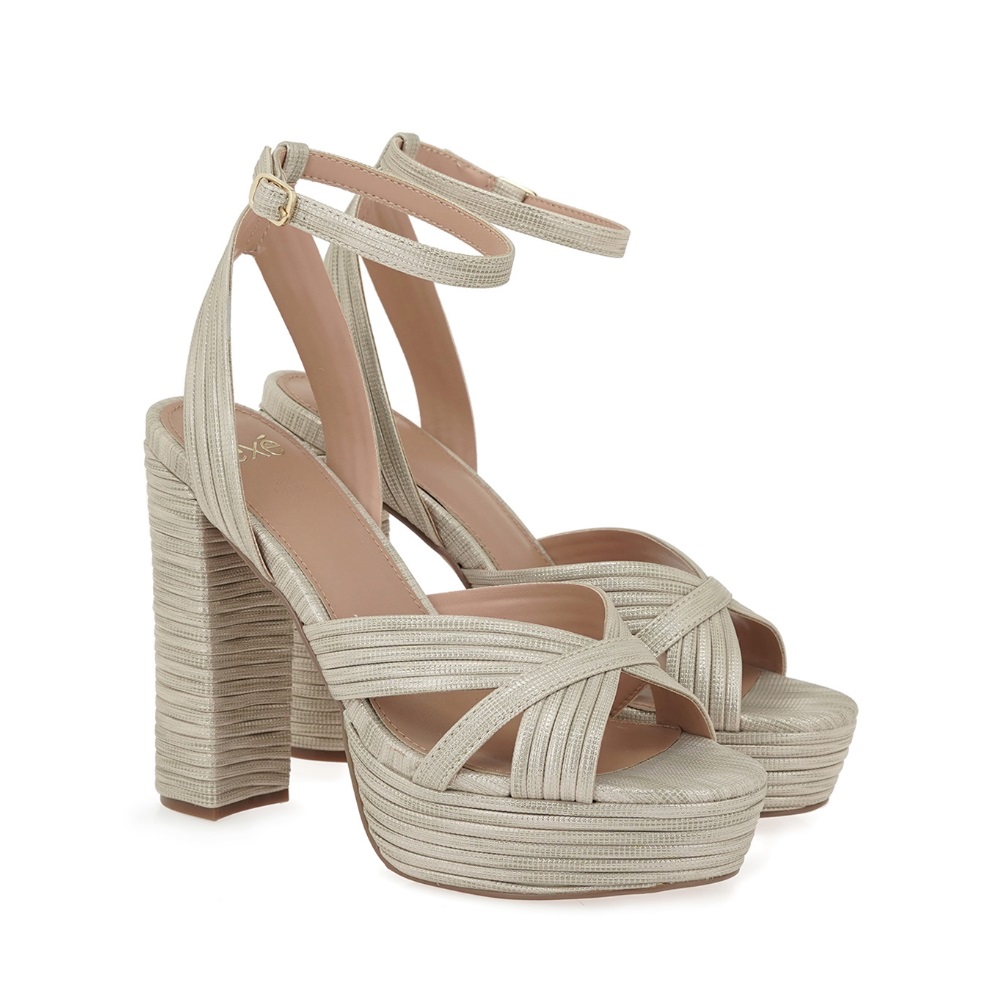 Γυναικείο πέδιλο μπεζ/πλατίνα EXE  W4700832673Ζ  Collection SS 2026