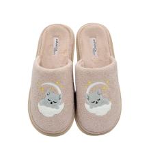Γυναικεία χειμερινή παντόφλα Adams Shoes 1-895-26521-29