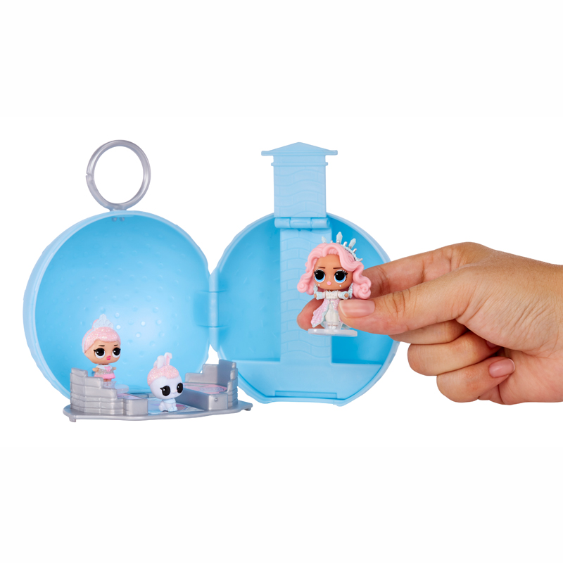 MGA L.O.L. Surprise Mini Family Winter Κούκλα Σειρά 2 Asst. 583943EUC