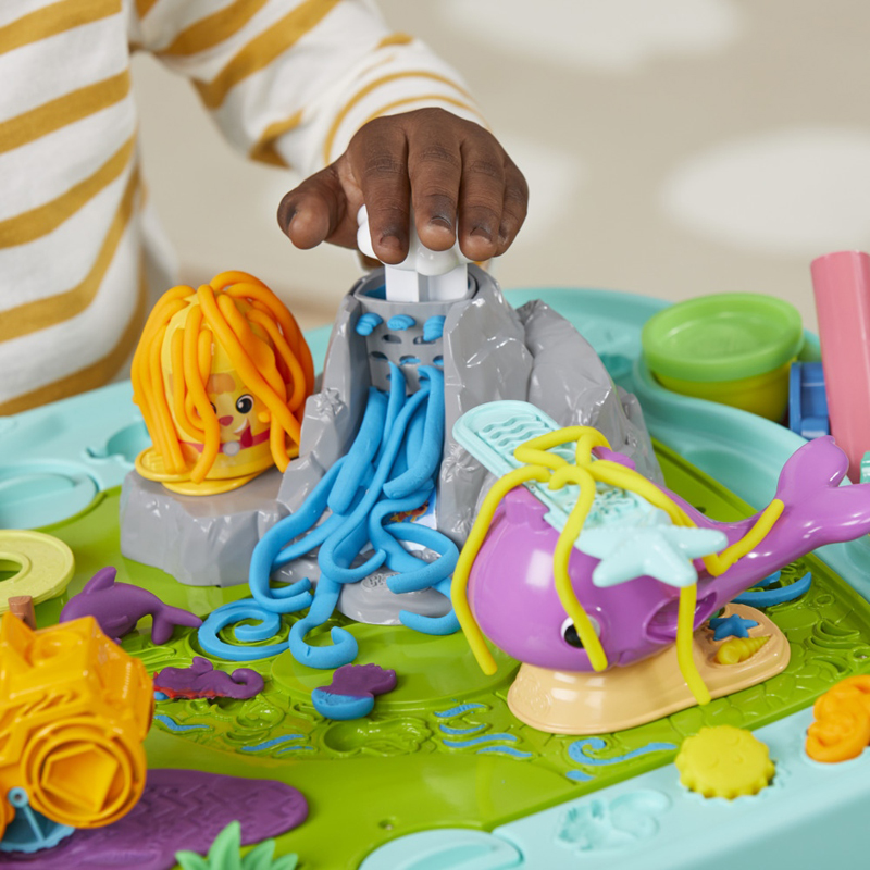 Hasbro  Play-Doh My First Play Table F6927