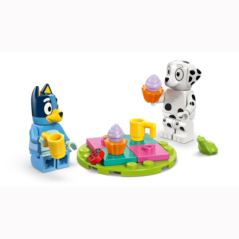 LEGO® Bluey Playground Fun With Bluey & Chloe 11201