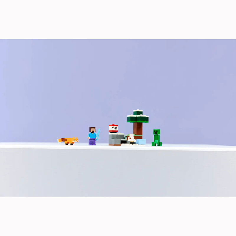 LEGO® Minecraft® Steve's Taiga Adventure 21583