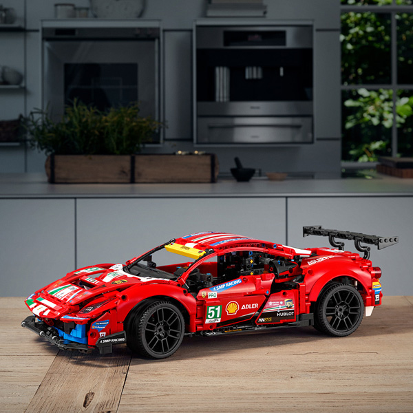 Lego Technic Ferrari 488 GTE “AF Corse #51” 42125