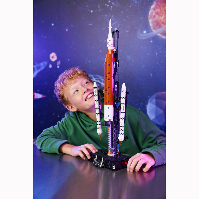 LEGO Technic NASA Artemis Space Launch System Rocket 42221