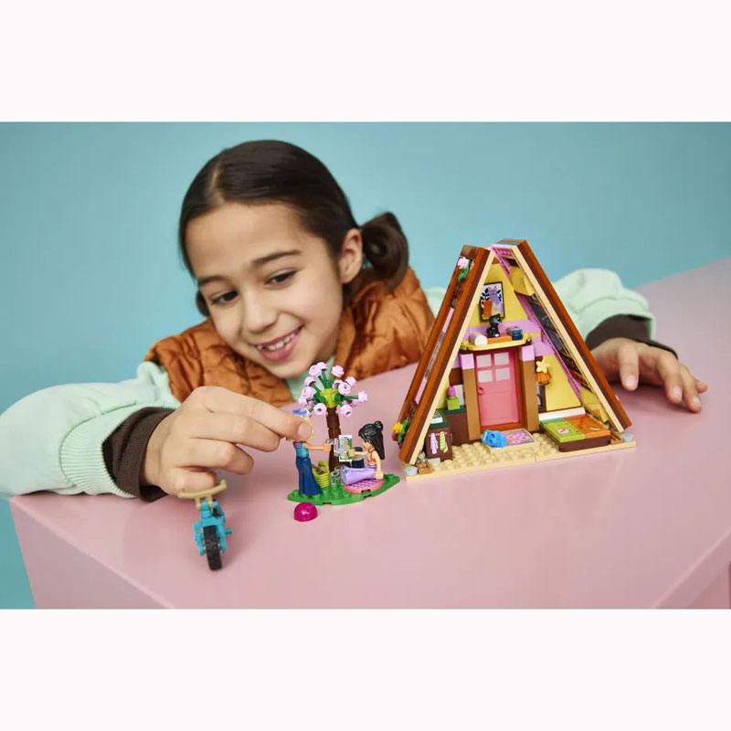 Lego® Friends Nature Glamping Cabin 42682