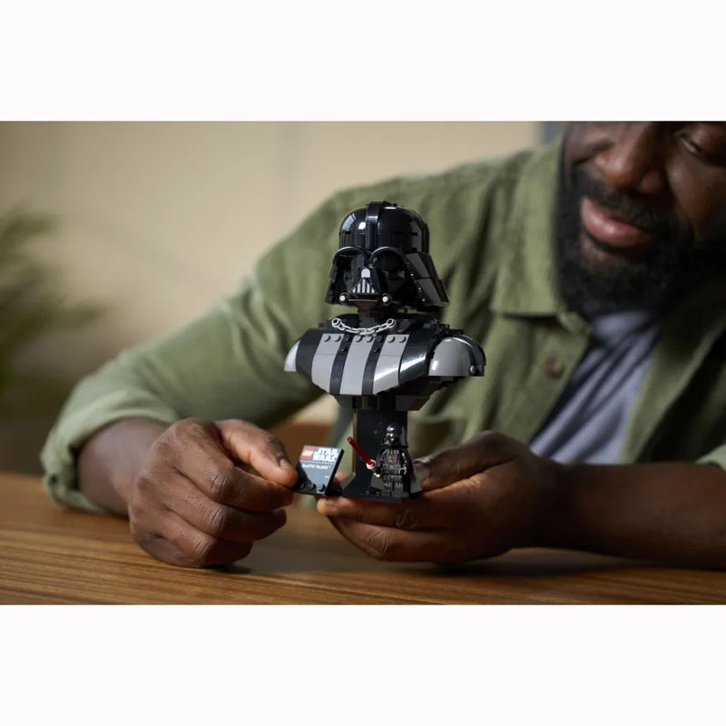 Lego® Star Wars™ Darth Vader Bust 75439