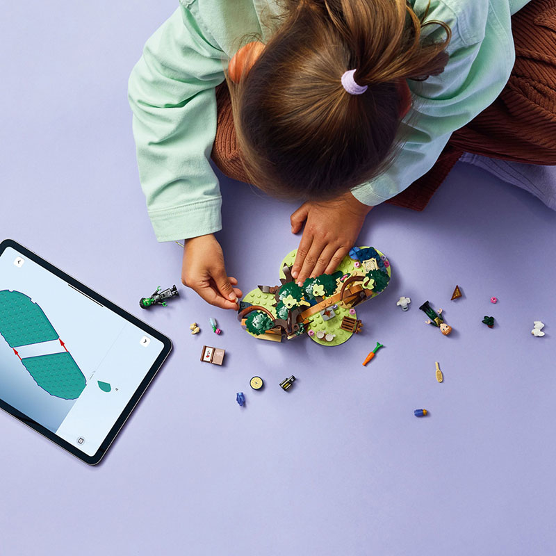 LEGO Wicked Elphaba's Hideout 75687