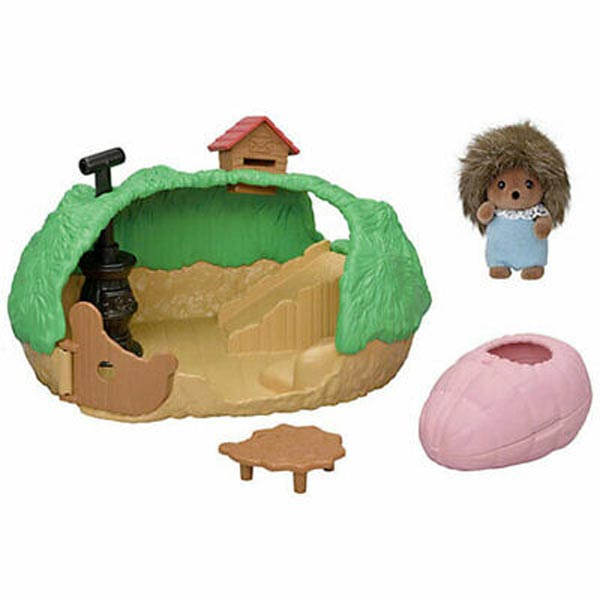 Sylvanian Families Baby Hedgehog Hideout 5453
