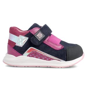 Leather sneaker with sticker - 10204