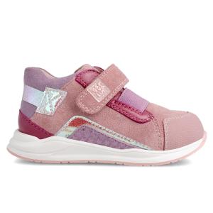 Leather sneaker with sticker - 10213