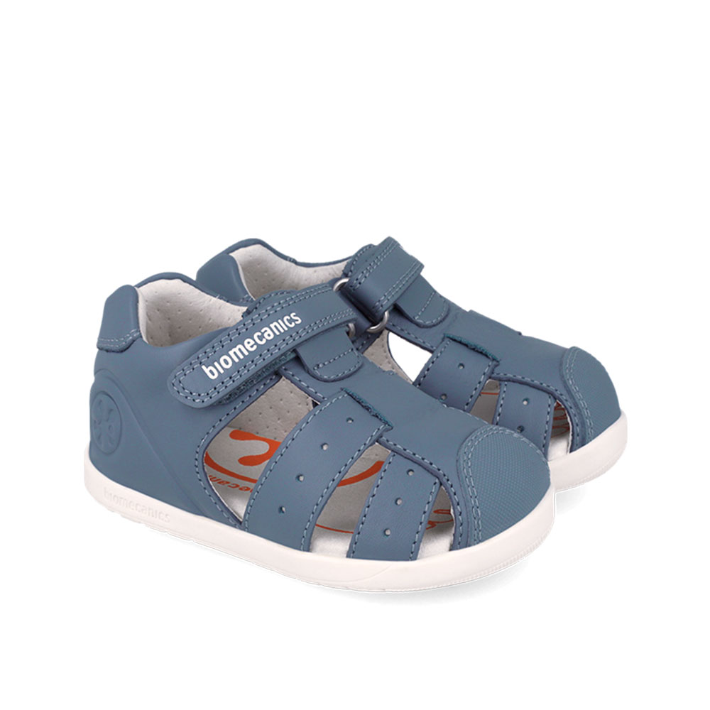 Παπουτσοπέδιλο δερμάτινο με αυτοκόλλητο