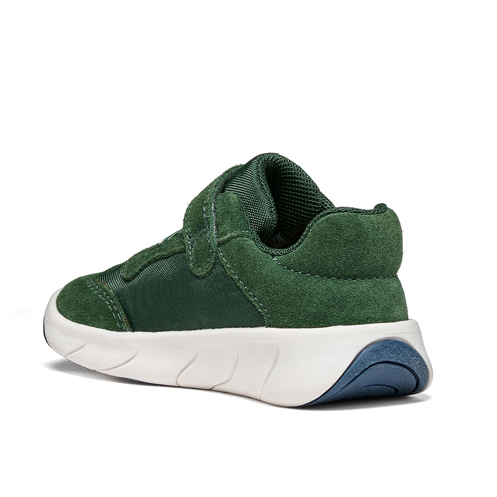 Sneaker με λάστιχο και αυτοκόλλητο