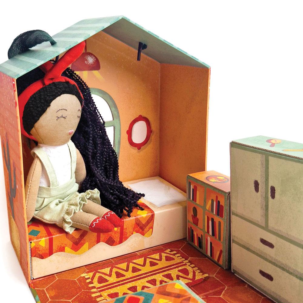 Svoora Dollhouse with cloth doll Maya - 5