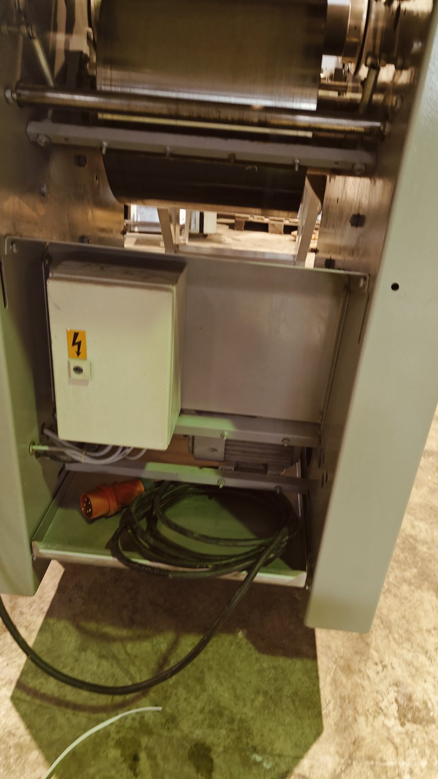 ΠΛΑΣΤΙΚΗ ΜΗΧΑΝΗ BENIER