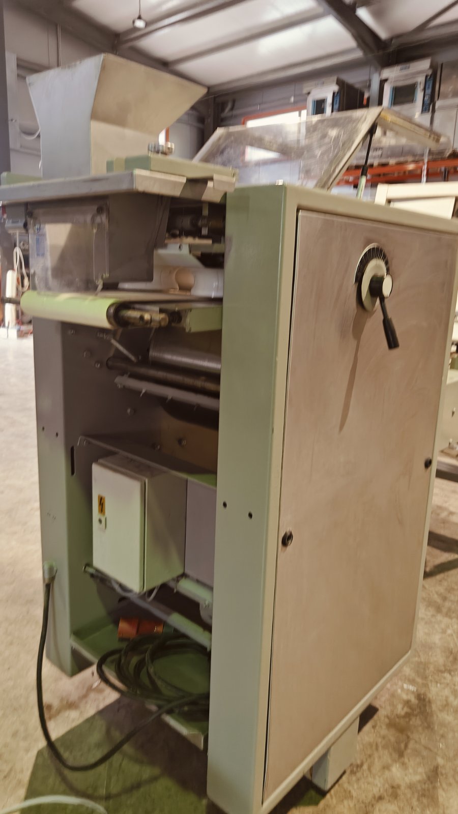 ΠΛΑΣΤΙΚΗ ΜΗΧΑΝΗ BENIER