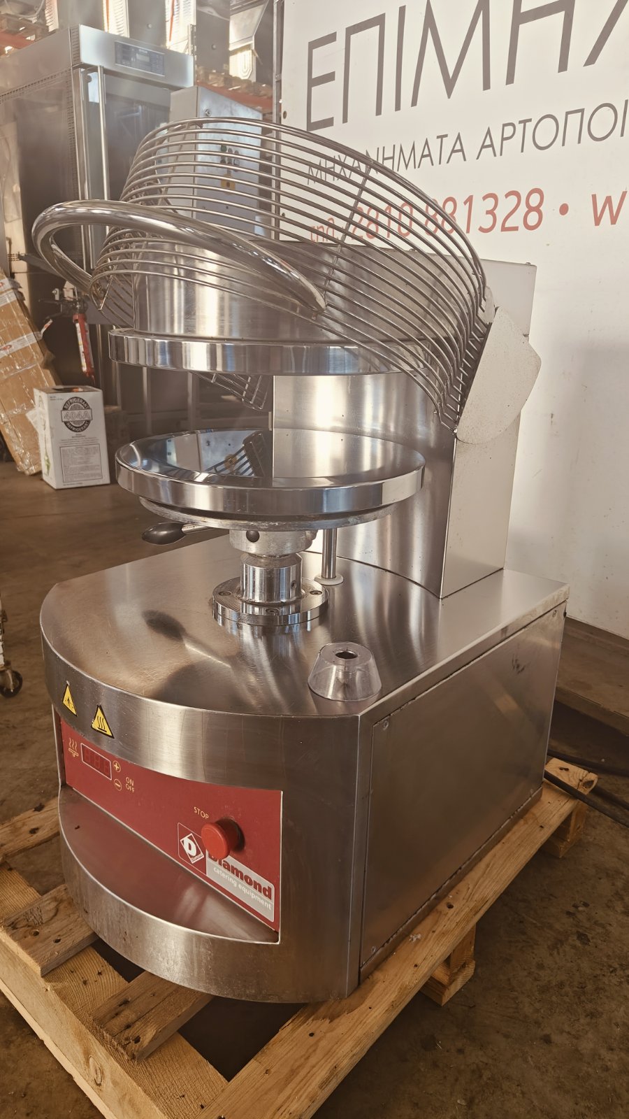 DIAMOND PIZZA DOUGH PRESS