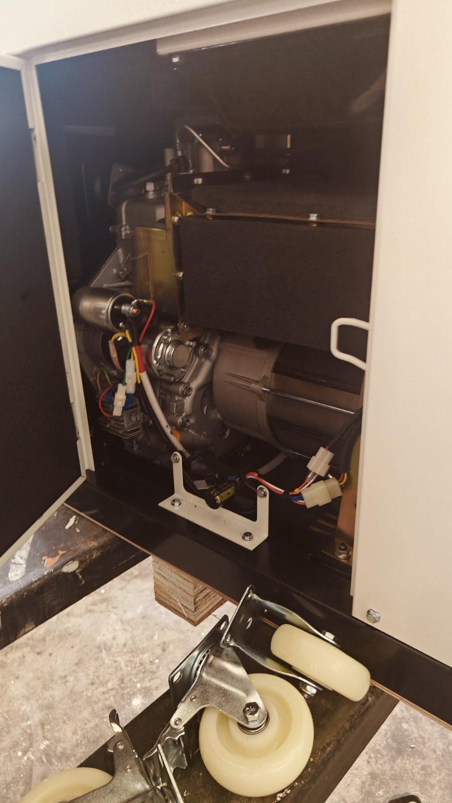 ΓΕΝΝΗΤΡΙΑ ΠΕΤΡΕΛΑΙΟΥ ΚΛΕΙΣΤΟΥ ΤΥΠΟΥ 8,5KW