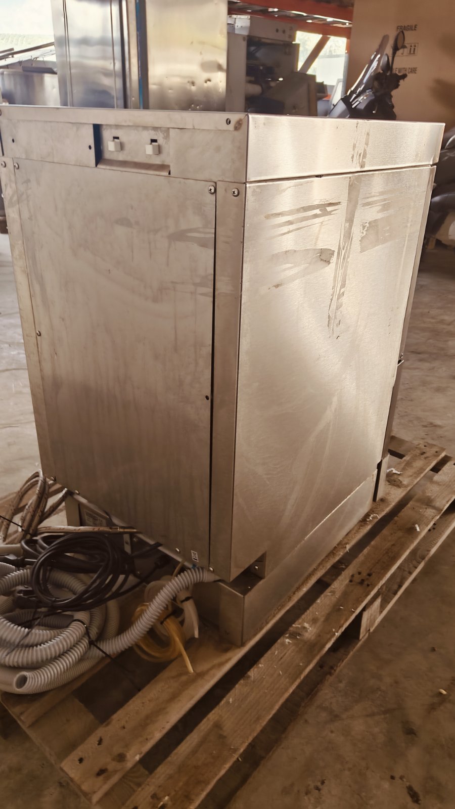 ΠΛΥΝΤΗΡΙΟ ΣΚΕΥΩΝ HOBART