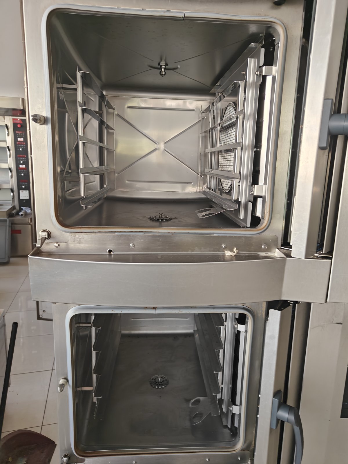 WIESHEU DOUBLE CONVECTION ELECTRIC OVEN