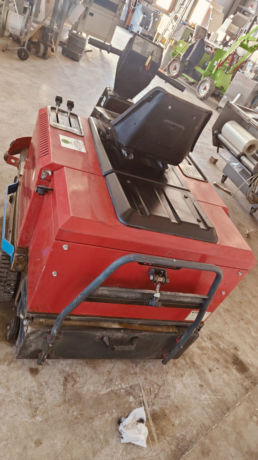 FLOOR BRUSH (SWEEPER) WITH RIDER SEAT